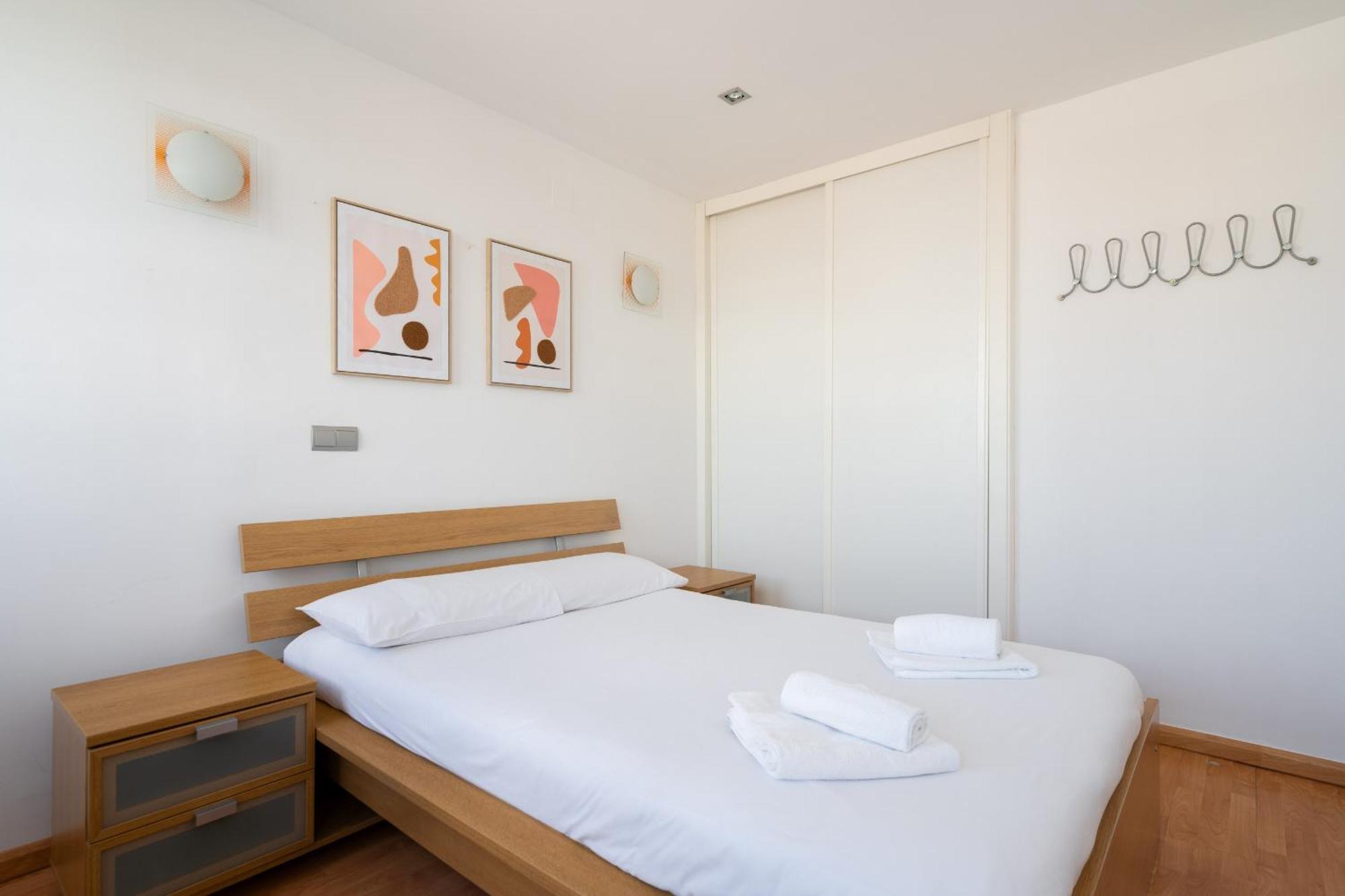 Apartamento En Plaza De Espana Alquiler Temporal Madrid Luaran gambar