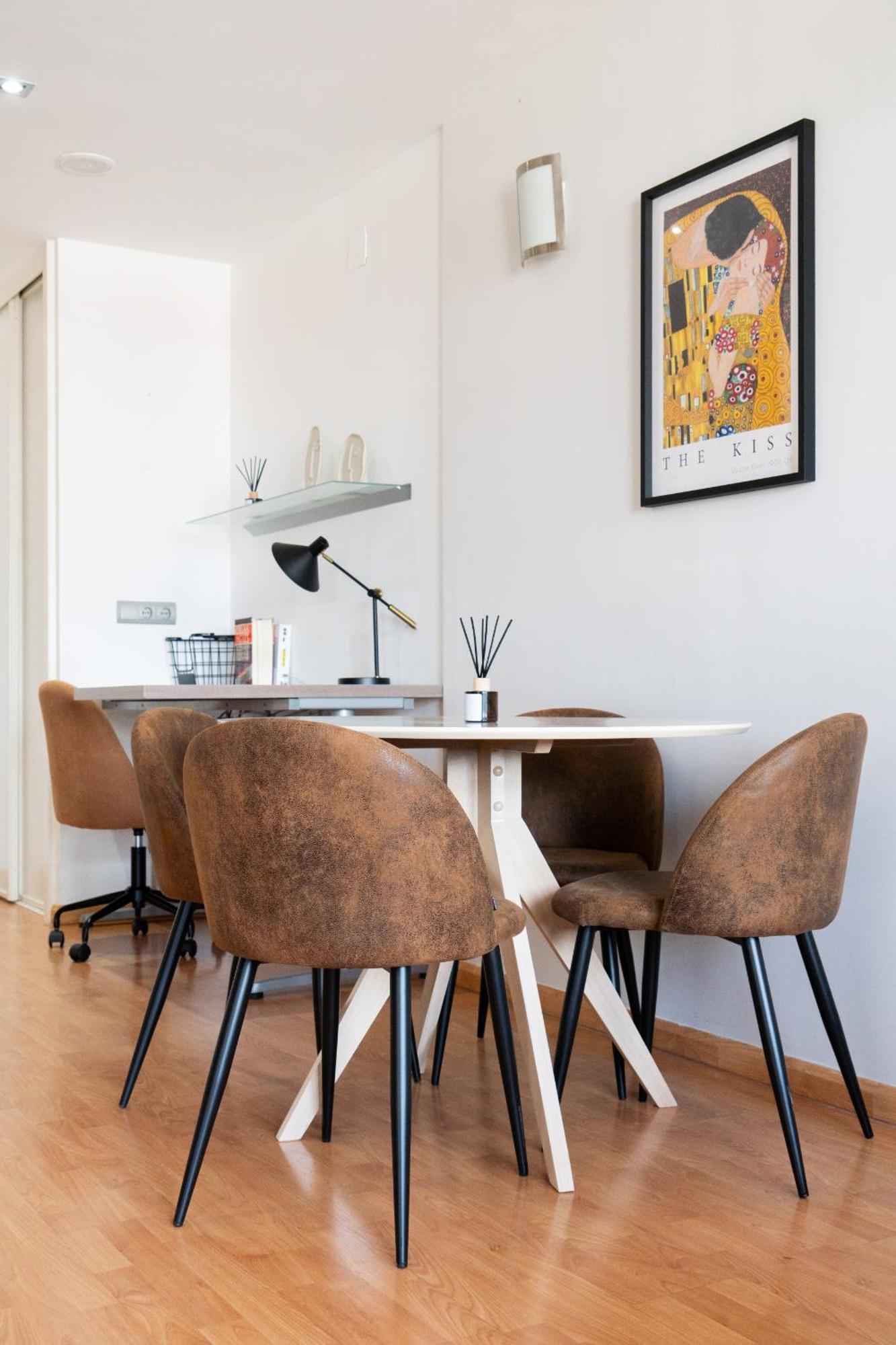 Apartamento En Plaza De Espana Alquiler Temporal Madrid Luaran gambar
